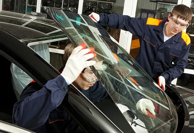 Auto Glass Replacement Services Dubai