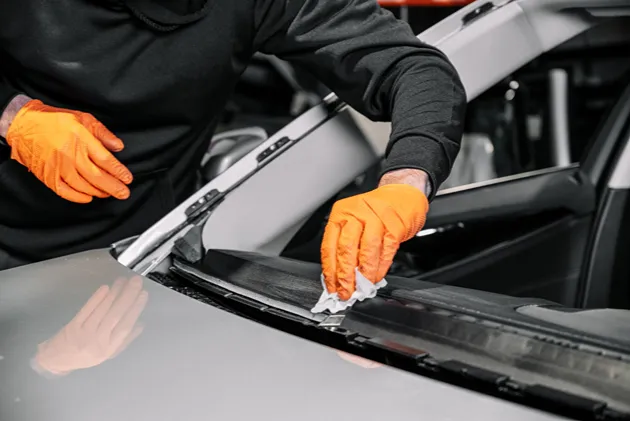 Cleaning Metal Frame for Windshield Replacement