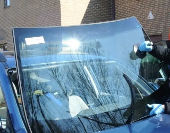 Mobile Front Windshield Replacement Dubai