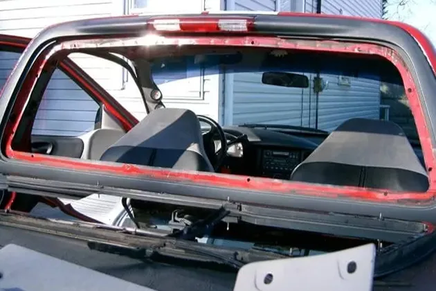 Rear Windshield Fixing Dubai
